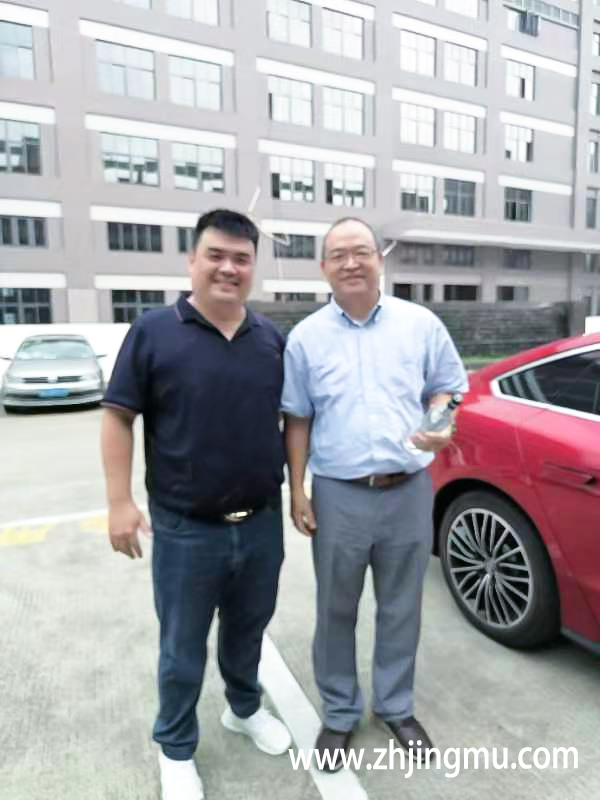 客户开模注塑到精模公司参观考察