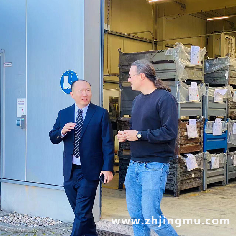 珠海市精模公司作为企业代表随珠海市长出访德国招商引资