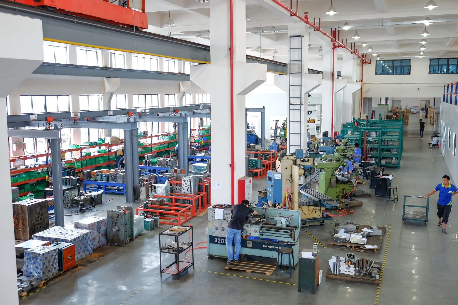 34年注塑模具制造经验,专业提供定制塑胶模具与注塑成型一站式解决方案 34年注塑模具制造经验,专业提供定制塑胶模具与注塑成型一站式解决方案
