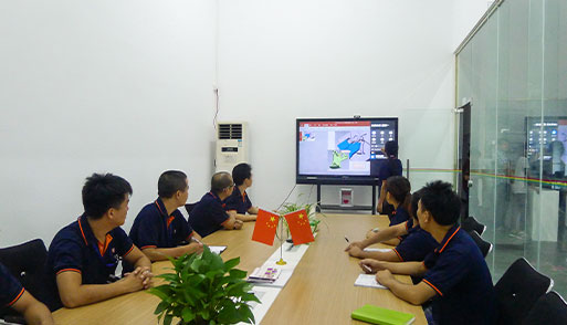 高低压精度内螺纹盖注塑成型